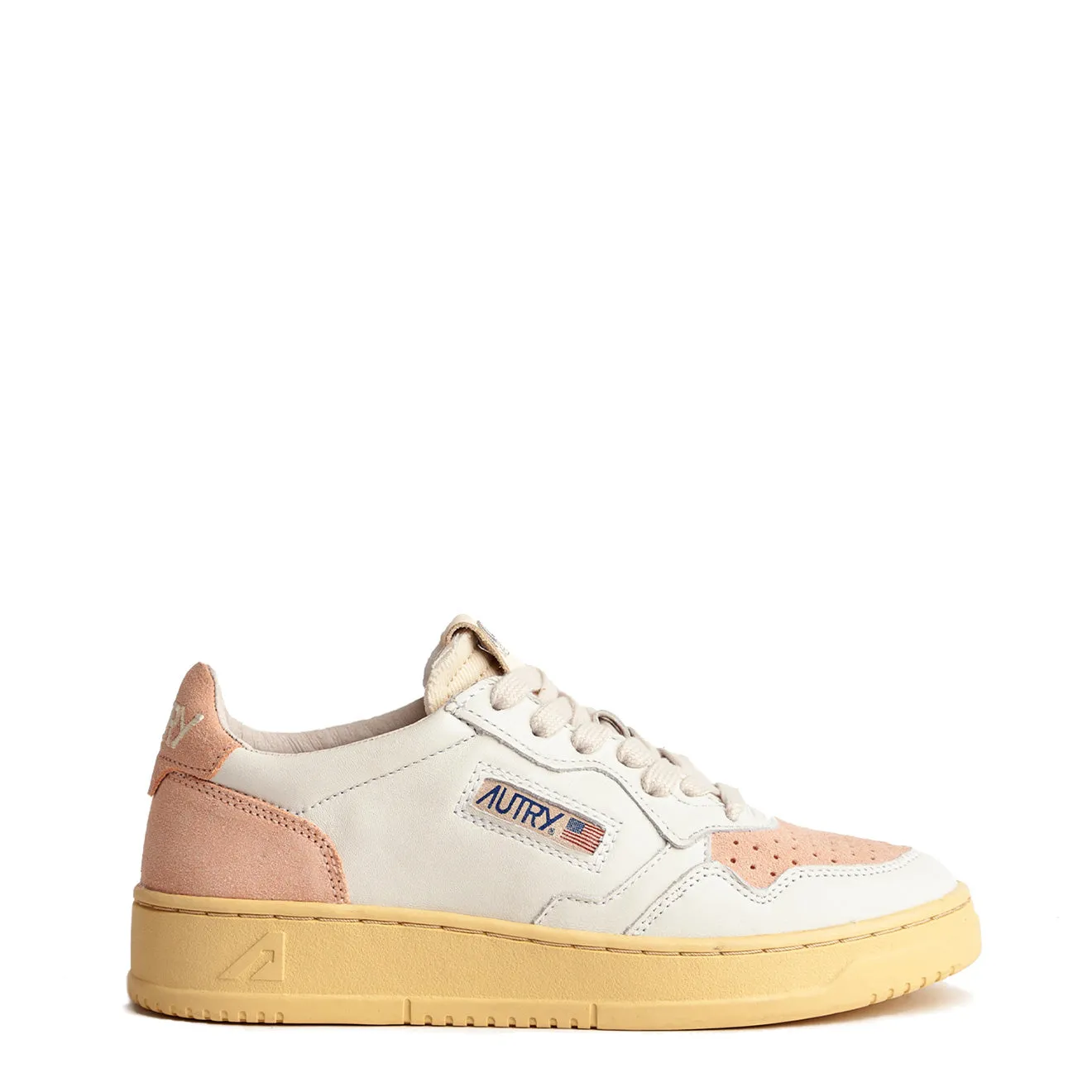 Autry Womens Medalist Low Trainers White / Coral