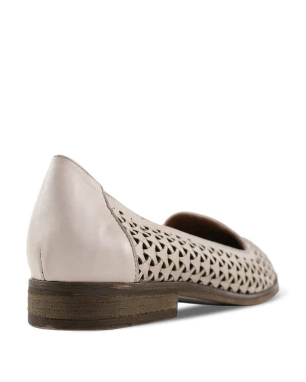 BUENO LINTON FLAT SHOES