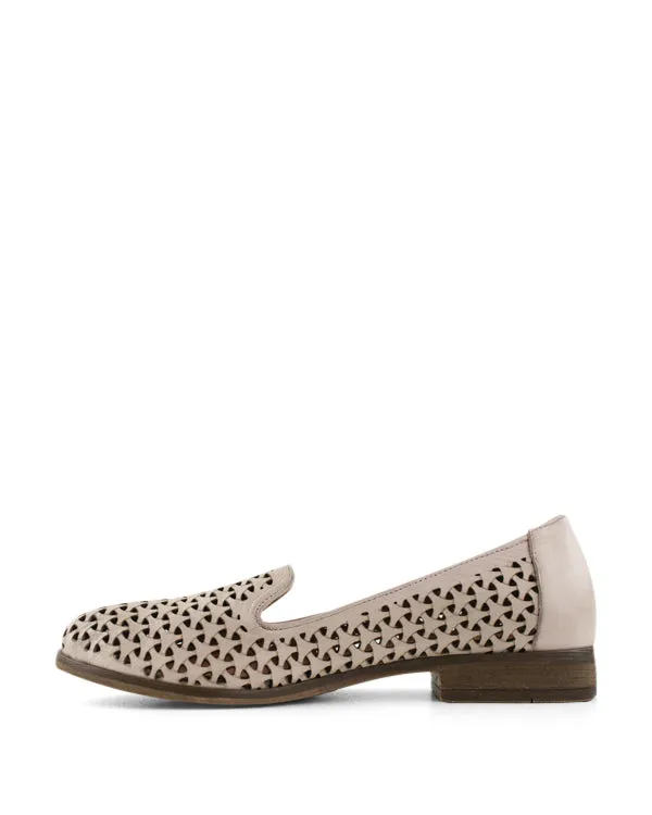 BUENO LINTON FLAT SHOES