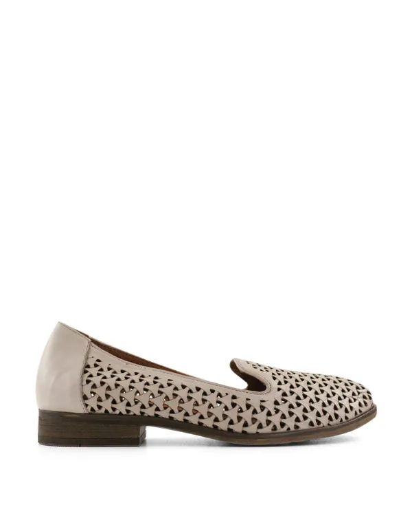 BUENO LINTON FLAT SHOES