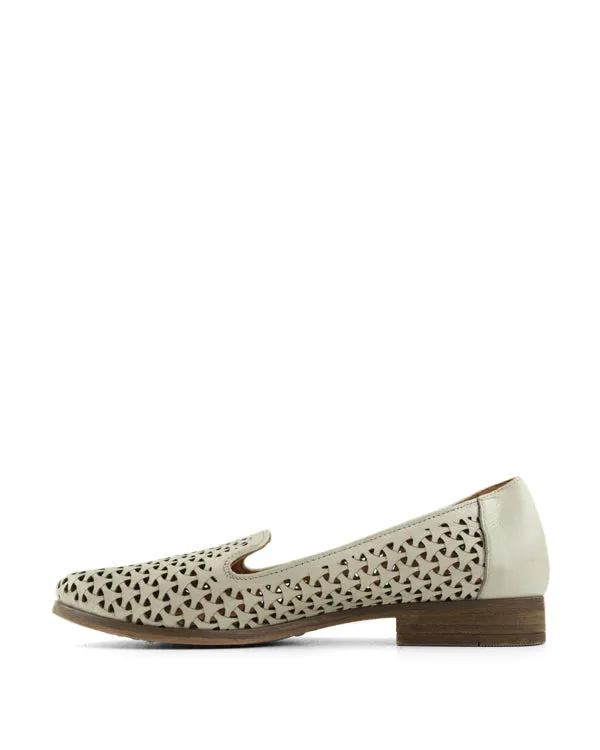 BUENO LINTON FLAT SHOES