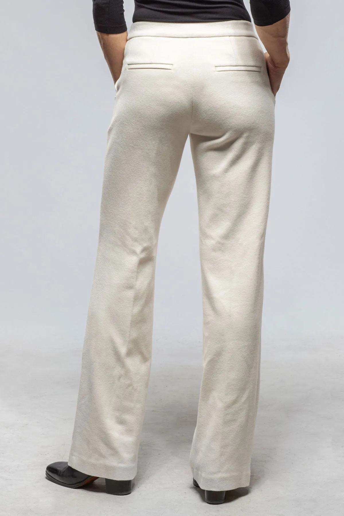 MAC Chiara Smart Pant In Vintage White