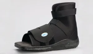 Slimline Cast Boot Black Square-Toe, Adult Small