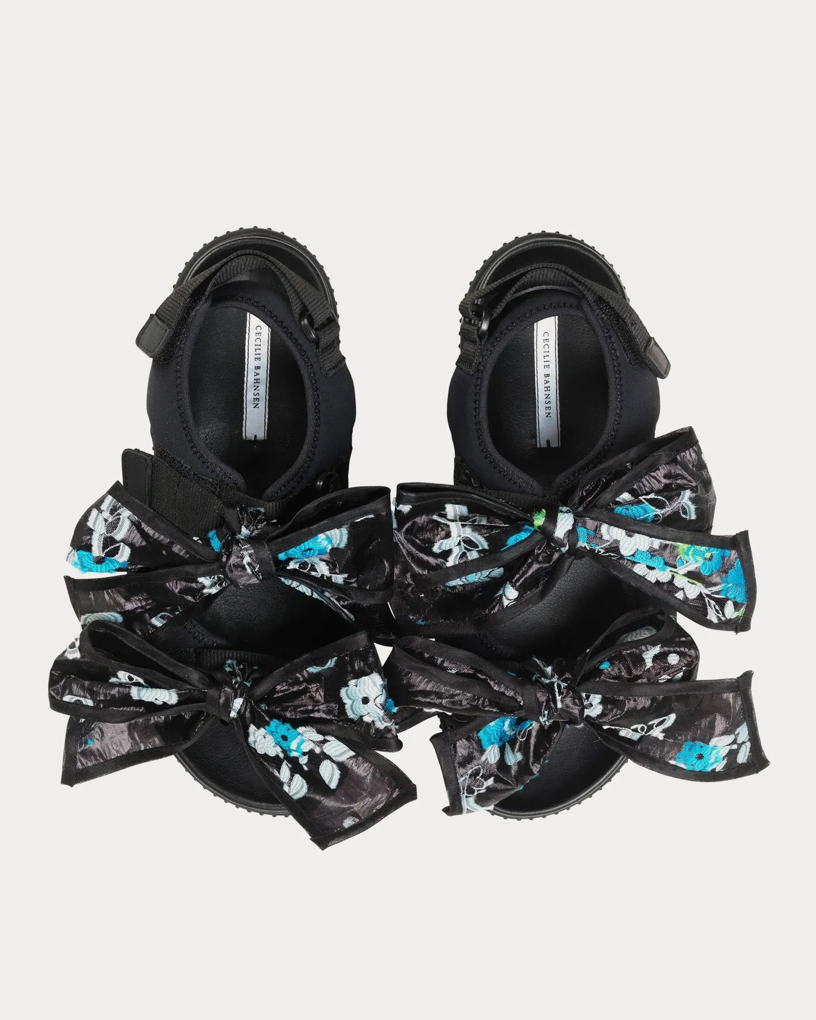 Valeria Yarrow Fil-Coupe Black / Aqua Sandals